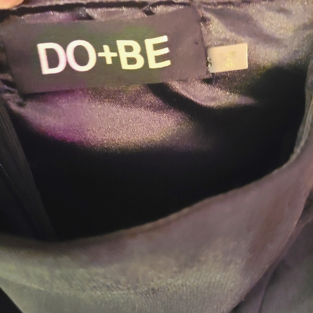 Do+Be Off Shoulder Tie Sleeve Midi Dress. - Picture 6 of 7